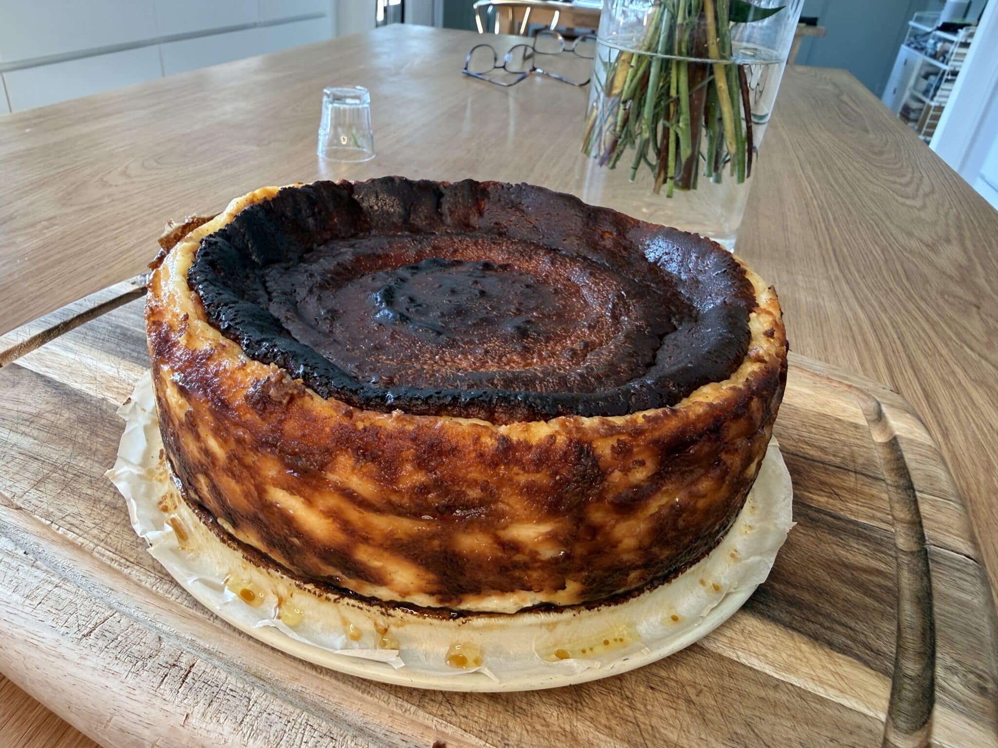 Færdigbagt San Sebastian cheesecake