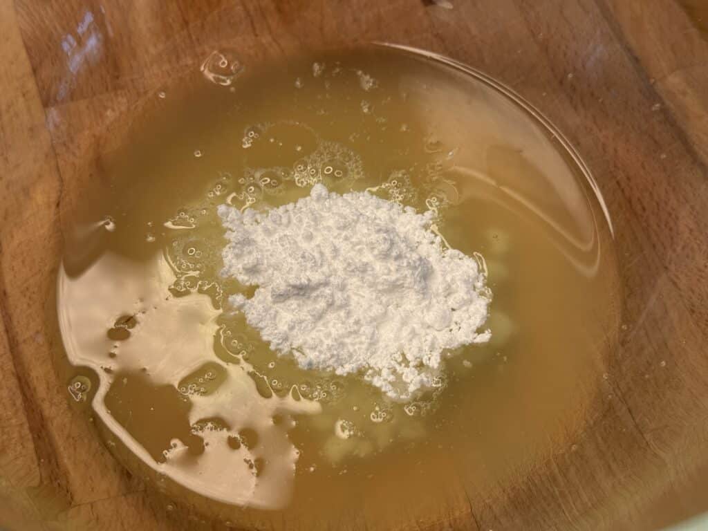 æggehvider piskes m flormelis